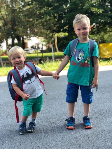 Sitzsack L 90 x 70 cm, 120 Liter (Birnenform)⁺